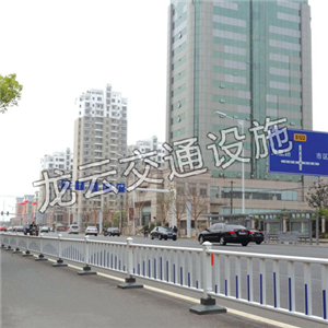 道路护栏 